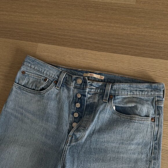 Levi's Premium Wedgie Straight Leg High Rise Button Fly Size 31 - Picture 4 of 7
